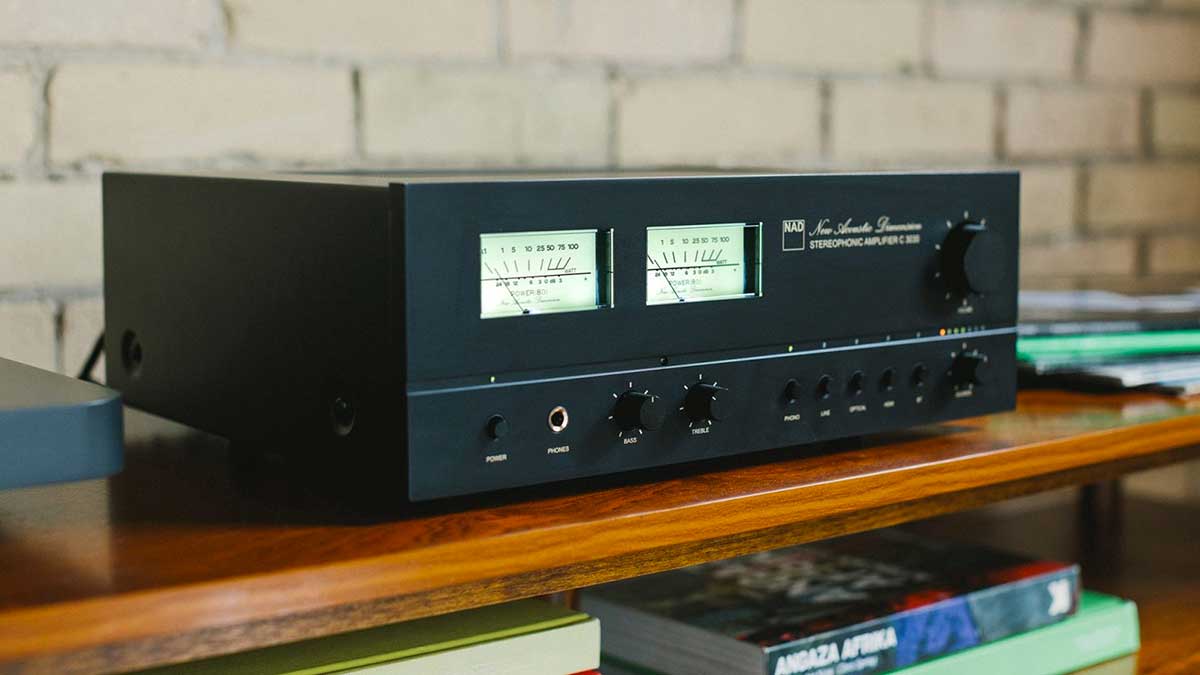 NAD-C-3030-updated-VU-Left-Closeup-on-credenza.jpg